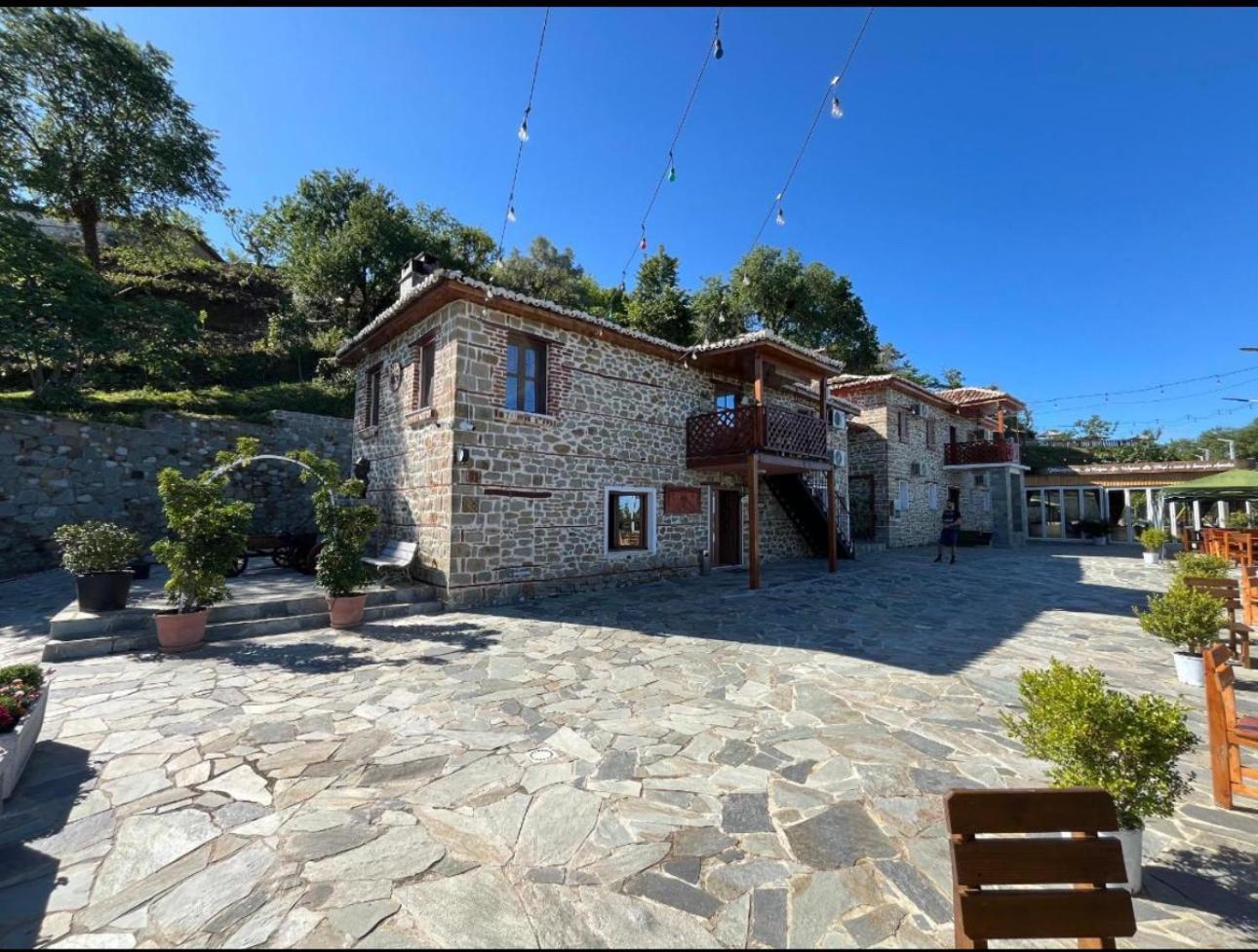 Hotel Keshtjella Xhabeqos Ljaknasi Exterior foto